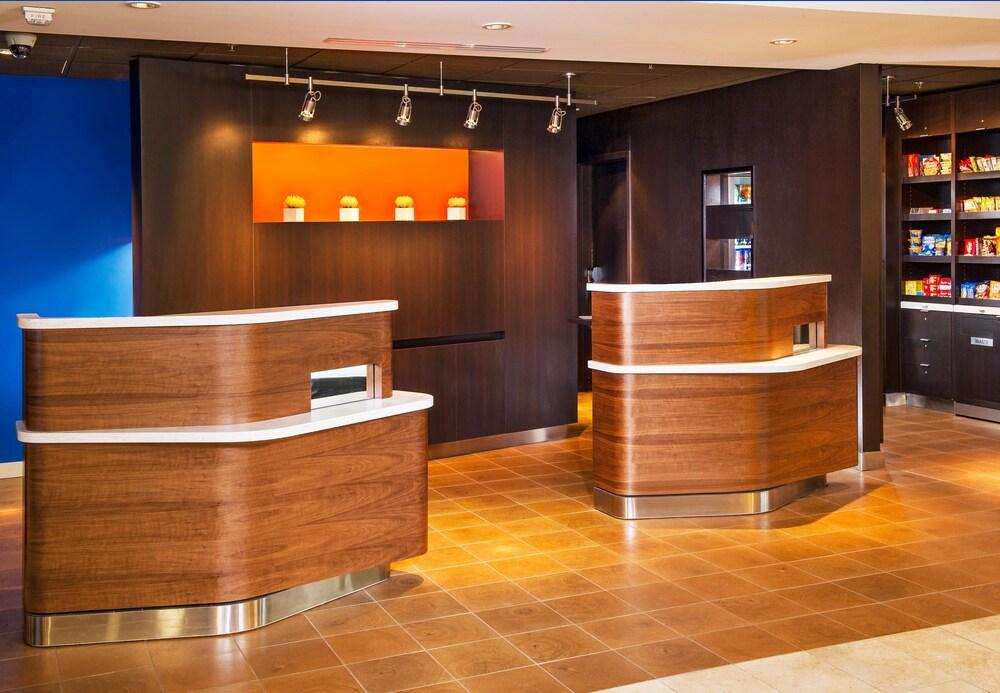 Courtyard By Marriott Charlottesville Buitenkant foto