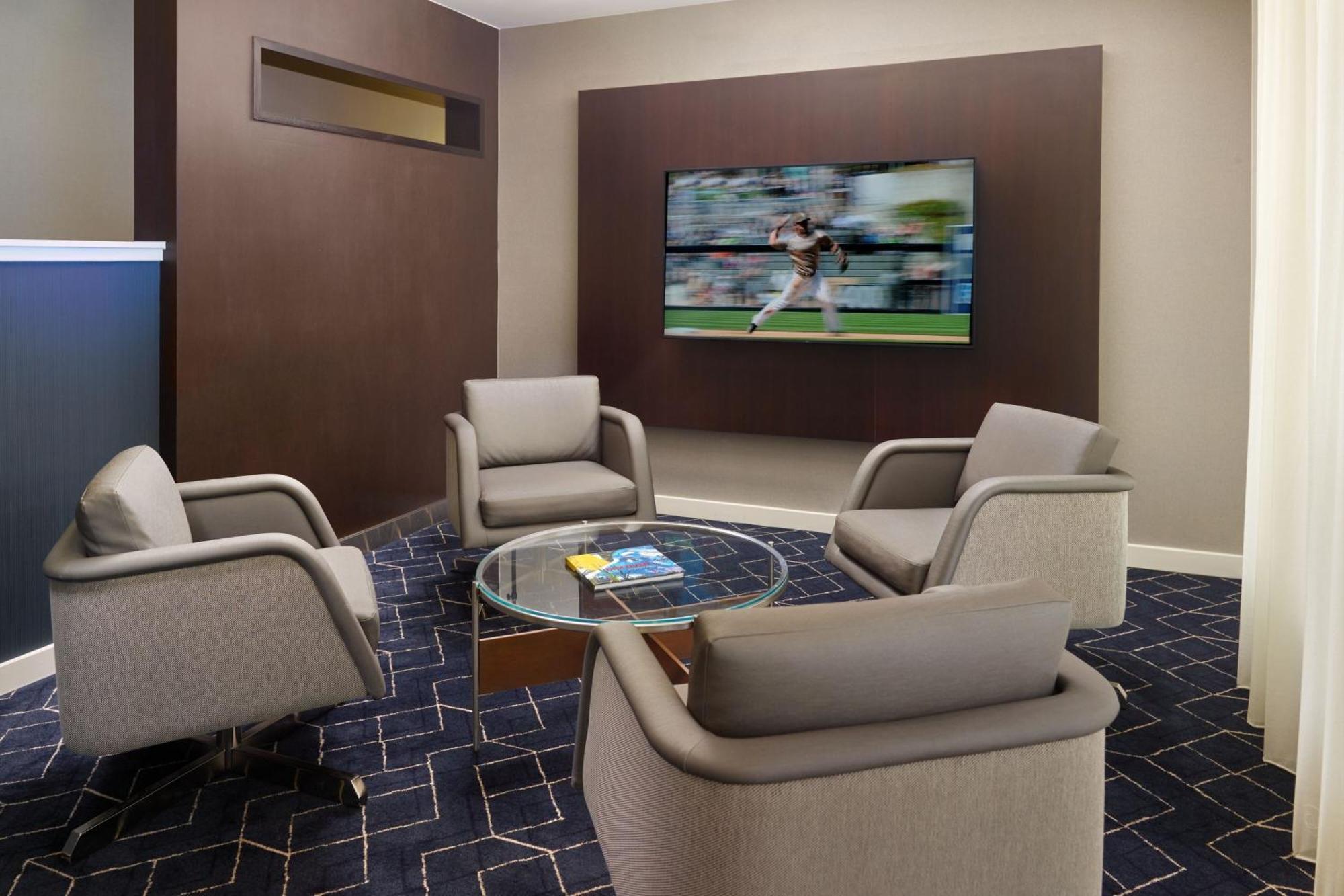 Courtyard By Marriott Charlottesville Buitenkant foto